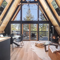 Modern A-Frame cabin in the heart of Mammoth