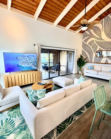 Oceanfront Penthouse Oasis